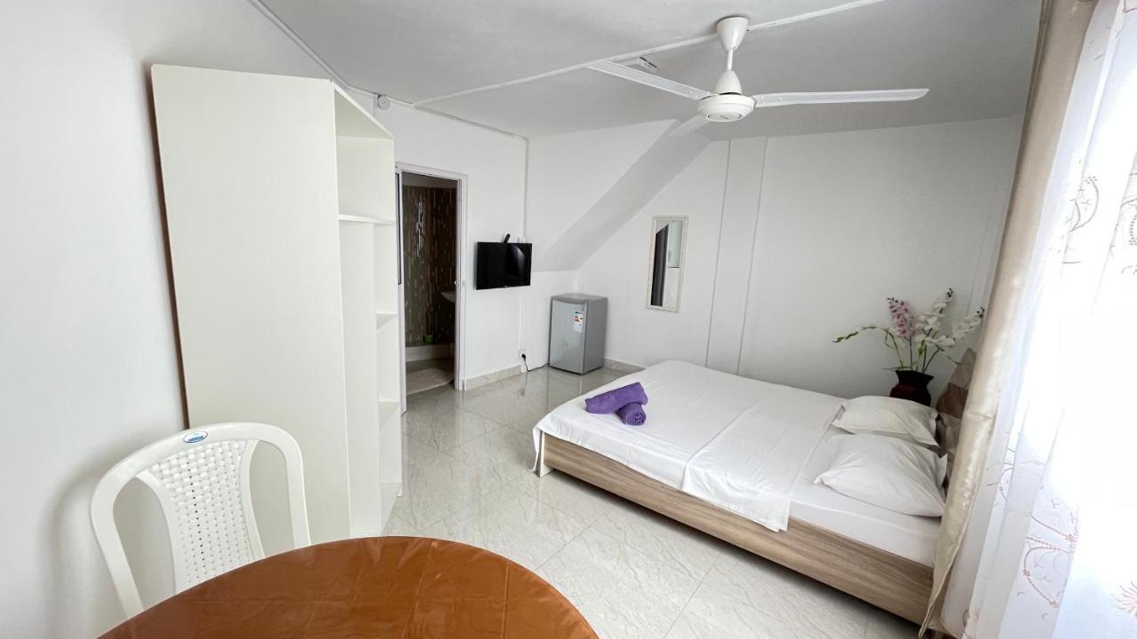 Sun & Shine Holiday Resort Flic-en-Flacq Buitenkant foto